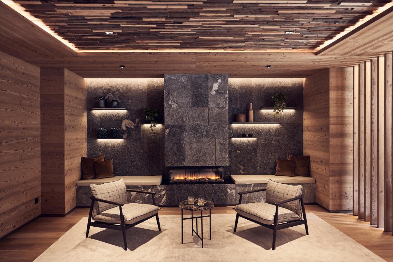 Falkensteiner Hotel Kronplatz - The Leading Hotels Of The World (Adults Only) Рисконе Екстериор снимка Interior of the hotel