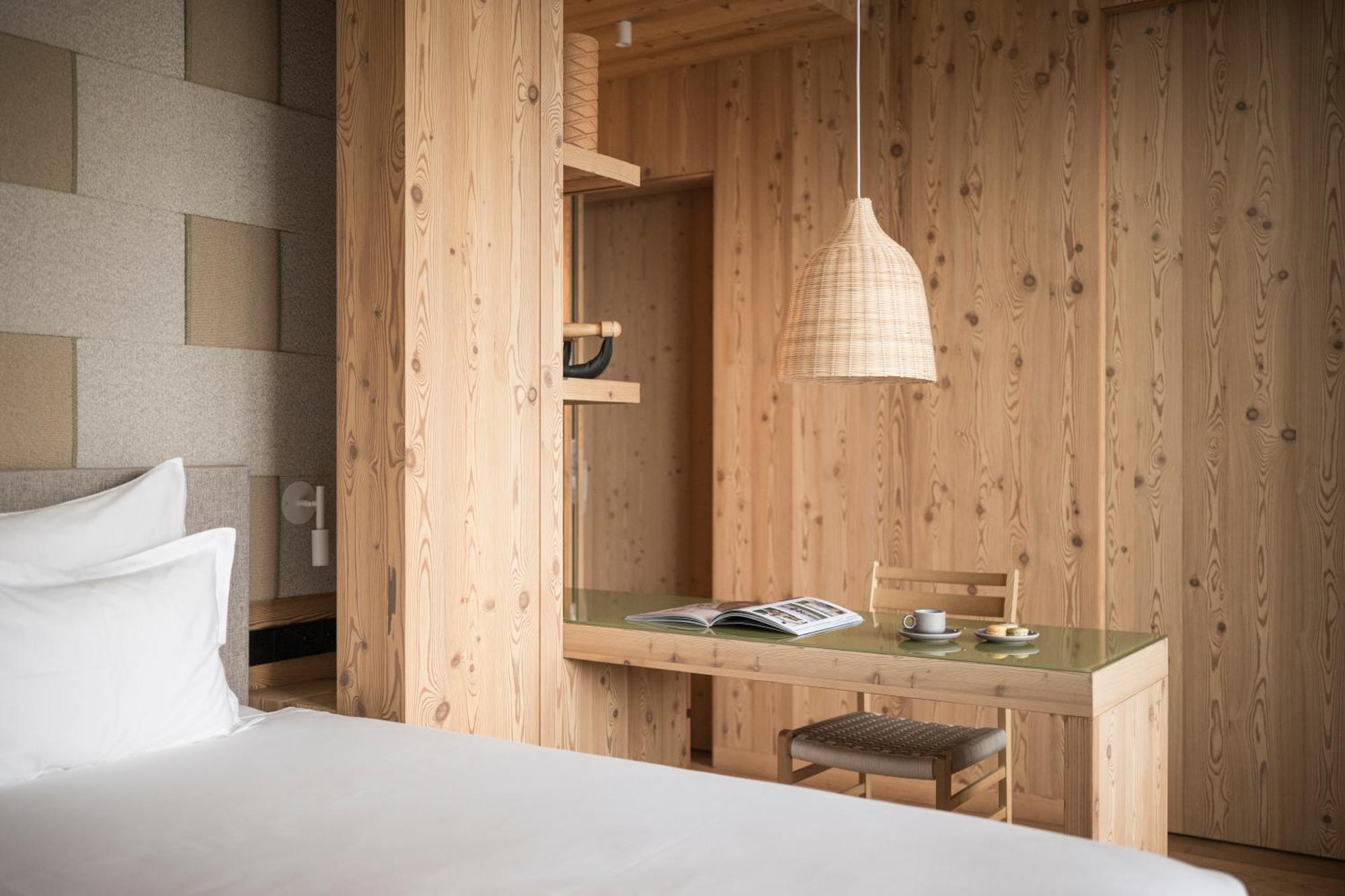 Falkensteiner Hotel Kronplatz - The Leading Hotels Of The World (Adults Only) Рисконе Стая снимка A room at the Hotel